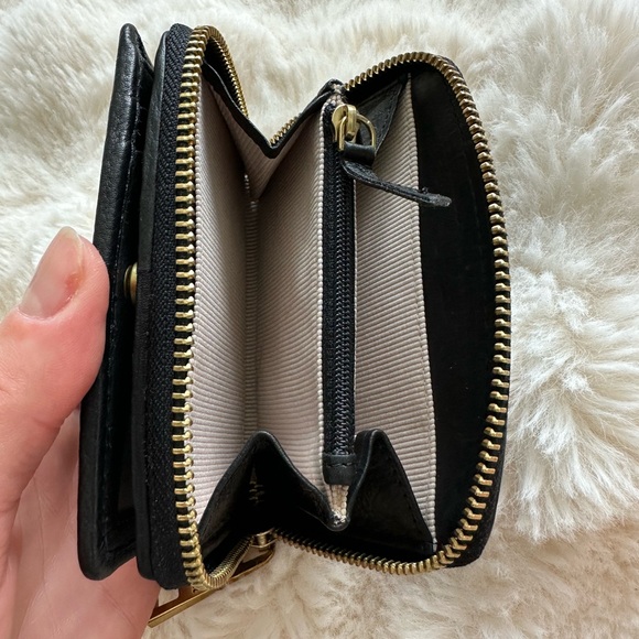 Margot NY Black Leather Wallet - Picture 5 of 10